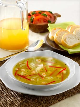 Sopa de Pollo a la Mediterránea