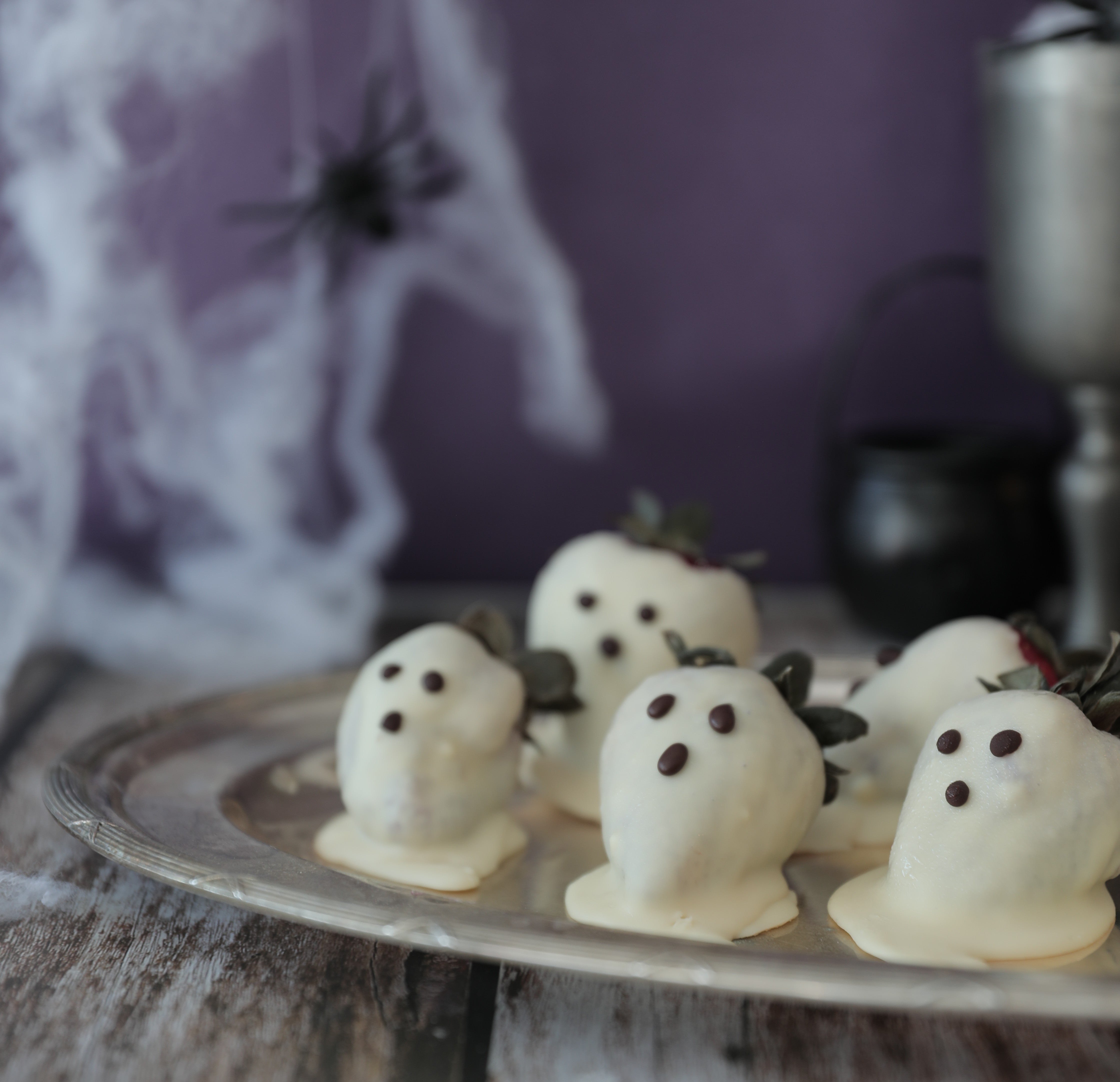 Fantasmitas de frutilla y chocolate