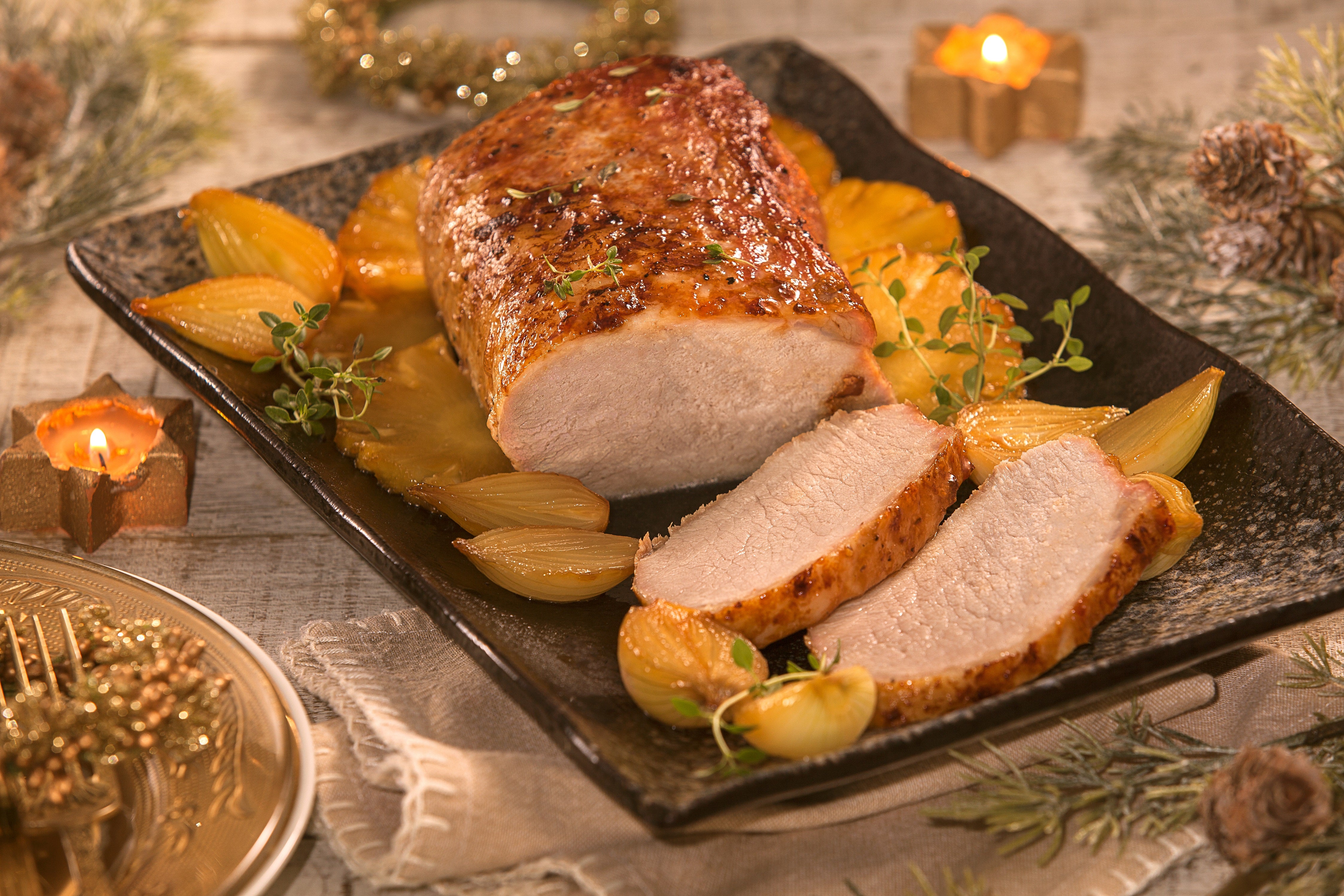 Lomo Dorado con Piña Caramelizada