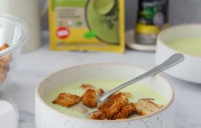Sopa de Espárragos con Croutons