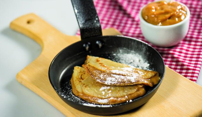 Crepes con Manjar de Leche Condensada