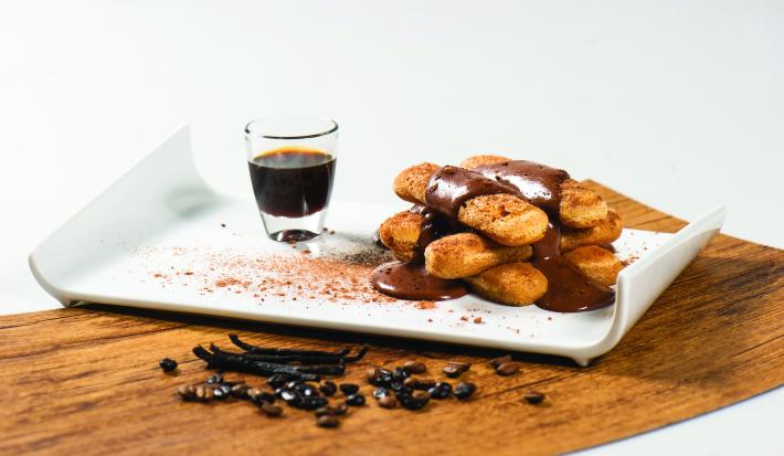 Pavé de Vainilla con Crema de Chocolate